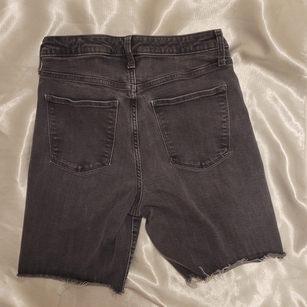 Universal Thead Gray Denim Shorts - Picture 2 of 3